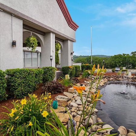 Red Roof Inn Нью-Стантон Экстерьер фото