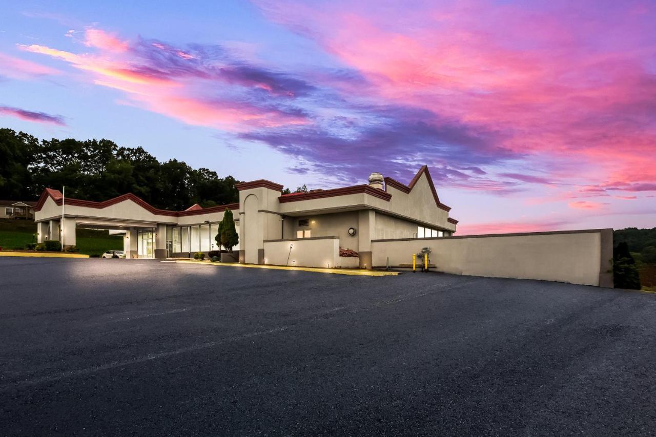 Red Roof Inn Нью-Стантон Экстерьер фото