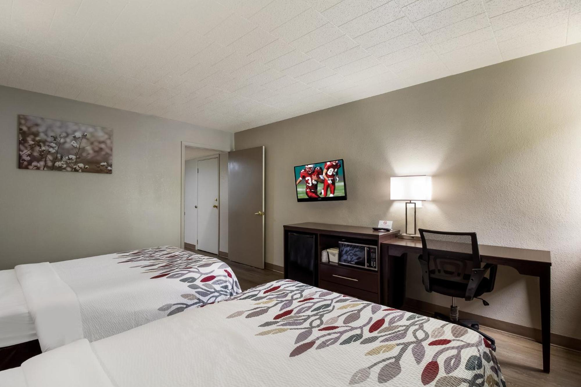 Red Roof Inn Нью-Стантон Экстерьер фото
