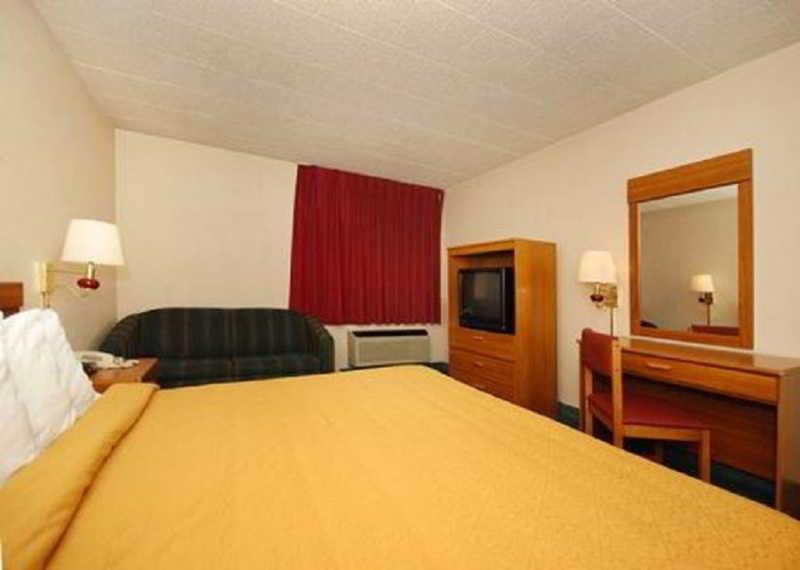 Red Roof Inn Нью-Стантон Экстерьер фото