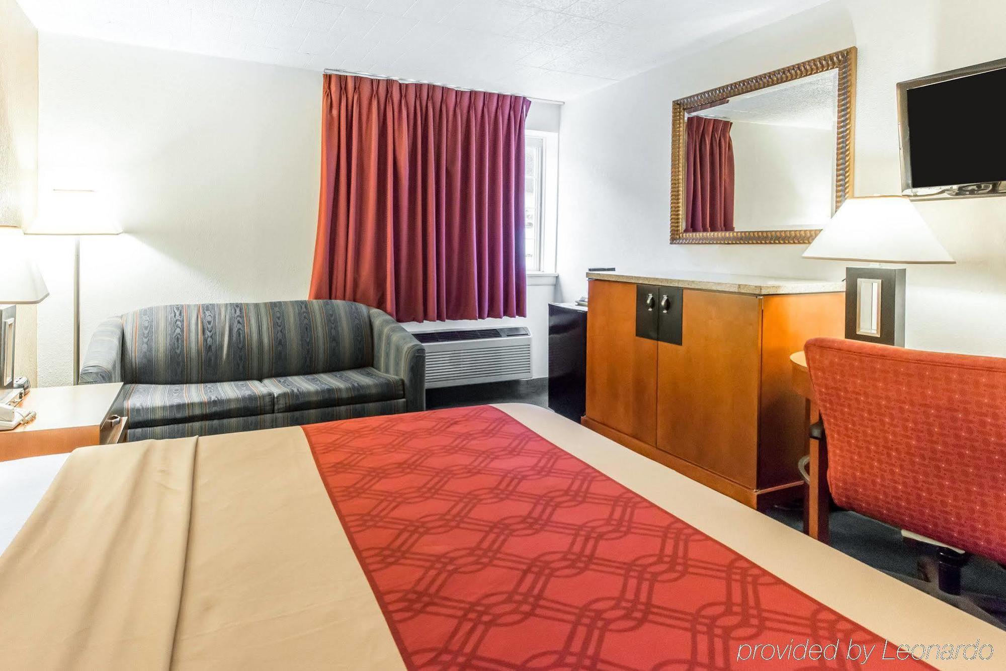 Red Roof Inn Нью-Стантон Экстерьер фото